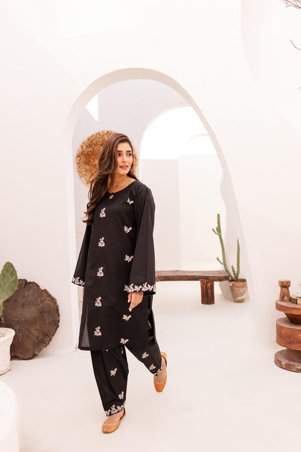 Women Trendy Embroidered 2pc Set shalwar kameez