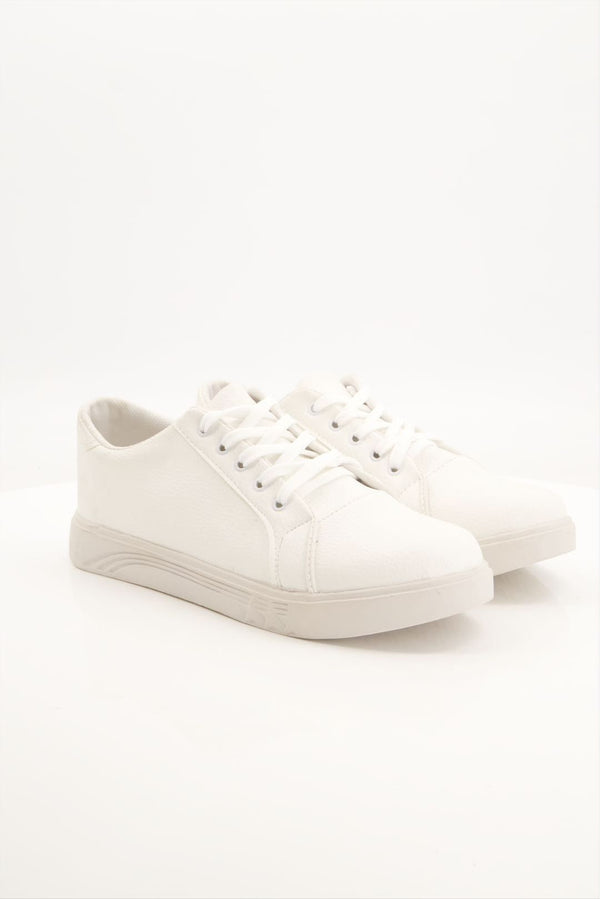 Women white sneaker